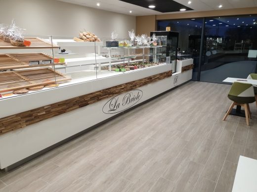 Boulangerie « LA BRIOLE » à NEUVILLE DU POITOU (86)